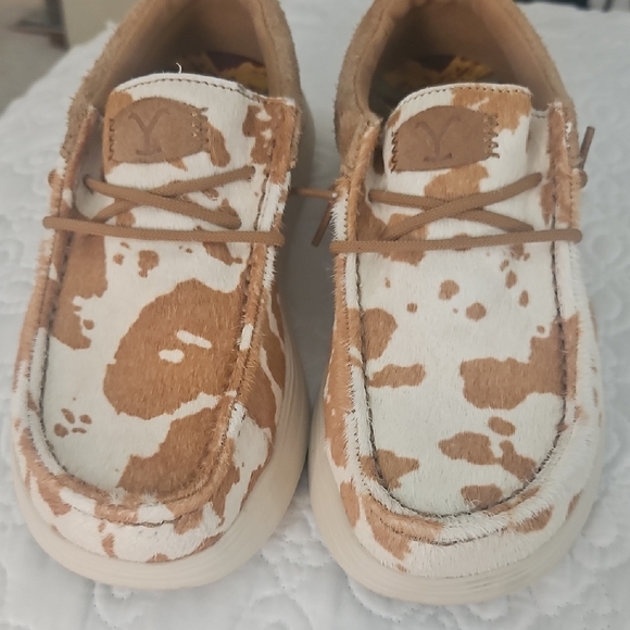 Hey Dude White and Brown Flats with Suede-Like Comfort - Picture 6 of 6